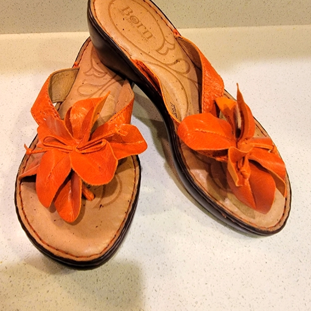 Women's Born Slip On Sandals Size 7
